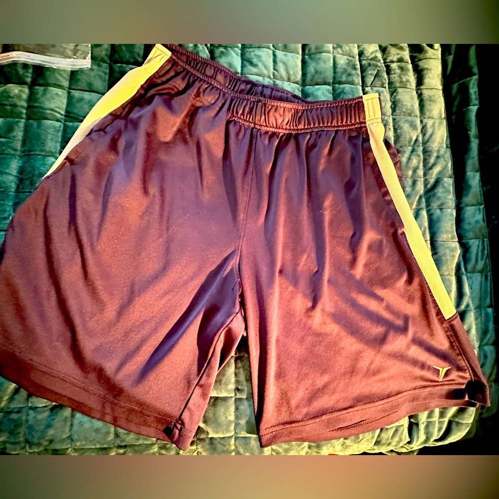 Men’s Old Navy Go dry Medium Navy And Gray Color Athletic Shorts